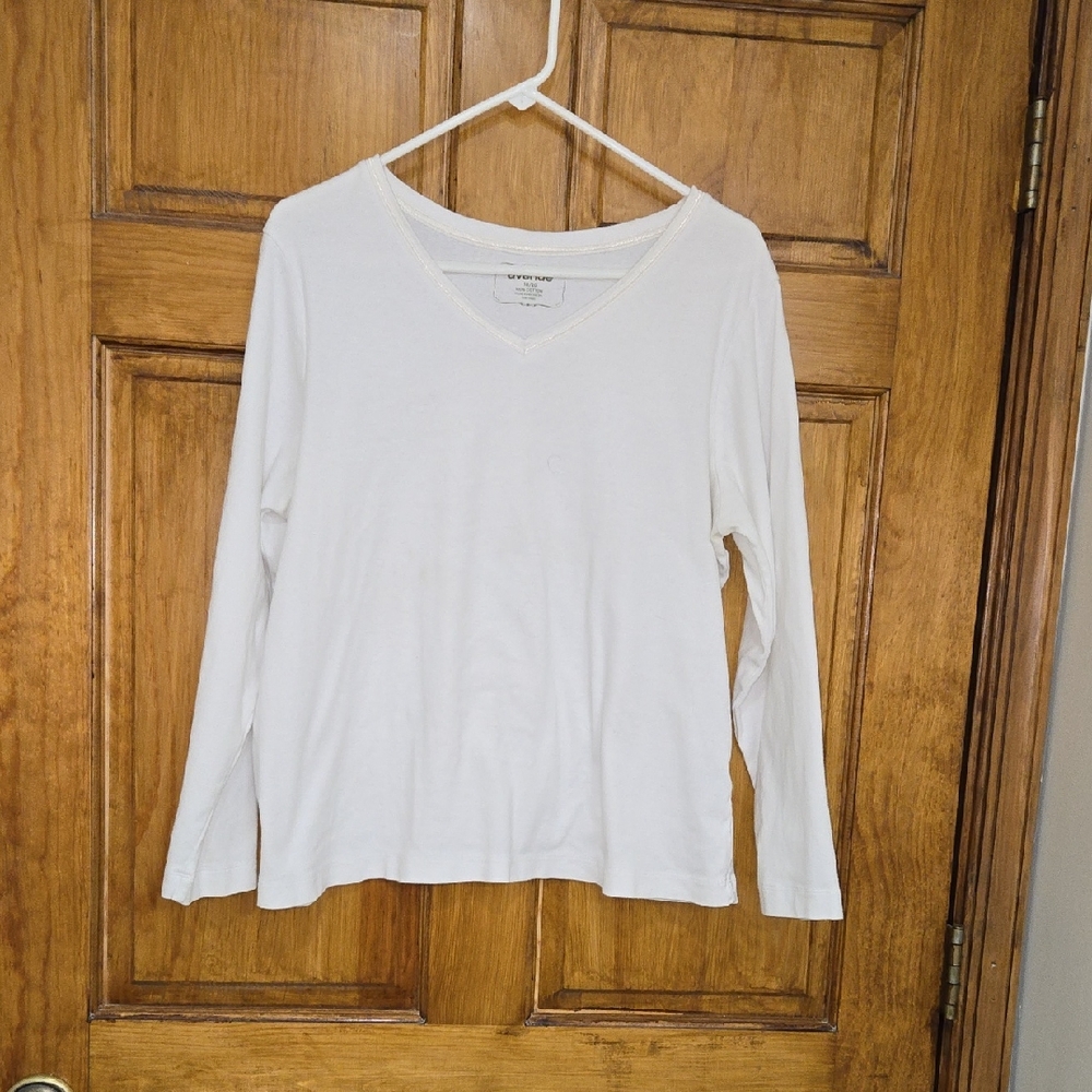 Avenue Women's White Long Sleeve Cotton Top